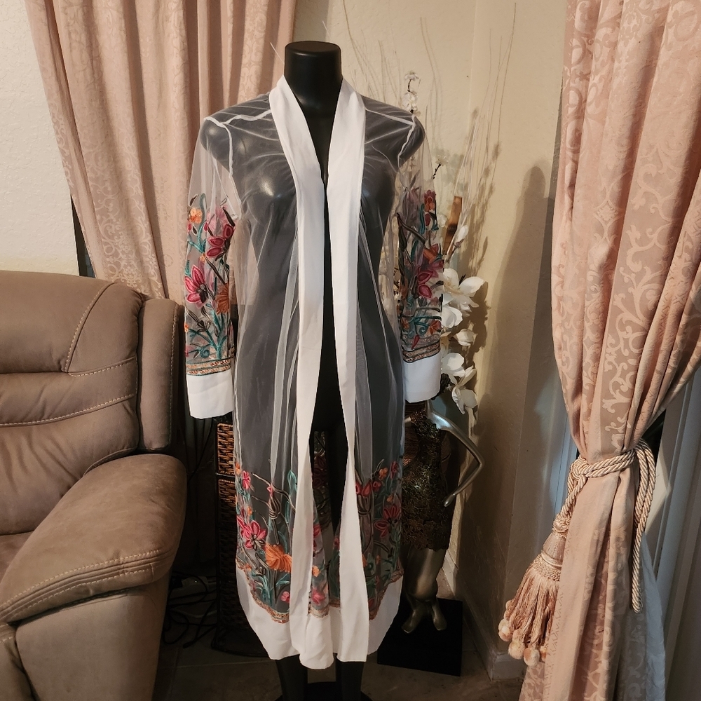 Liv Los Angeles Sheer and Embroidered Garment size L NEW